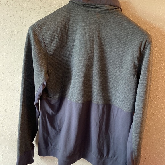 Women’s size extra-large, gray, pull over sweatshirt Adidas climbalite  T28 - Picture 5 of 7